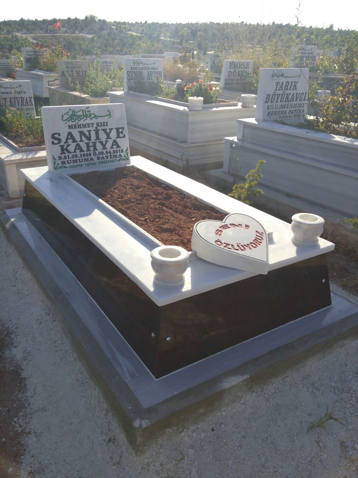 30'luk Açılı Granit Mezar